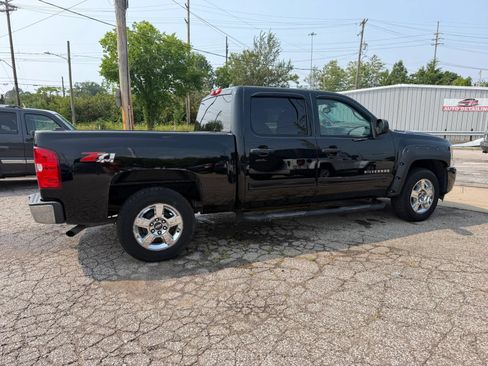 Used 2011 Chevrolet Silverado 1500 LT w/ All-Star Edition AWD/4WD image 2