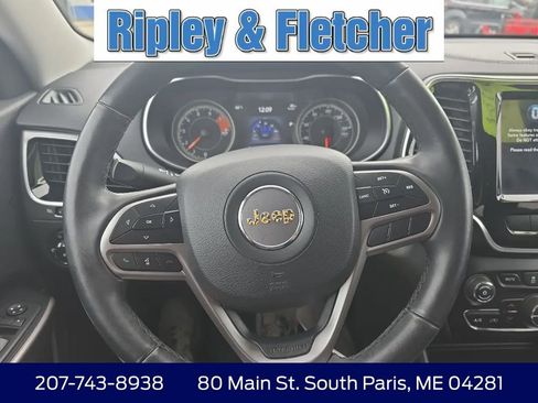 Used 2019 Jeep Cherokee Limited AWD/4WD image 18