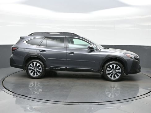 Used 2023 Subaru Outback Limited AWD/4WD image 7