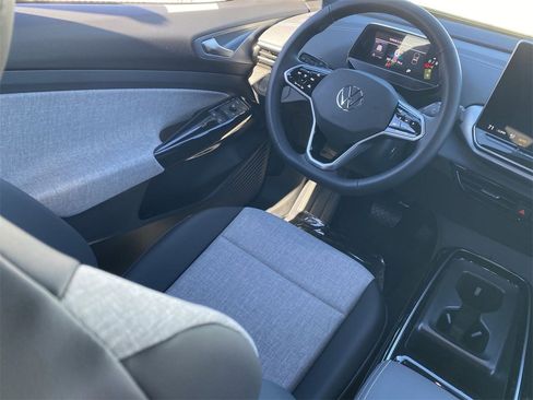 New 2026 Volkswagen ID.4 Pro image 10