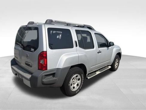 Used 2015 Nissan Xterra X RWD image 3