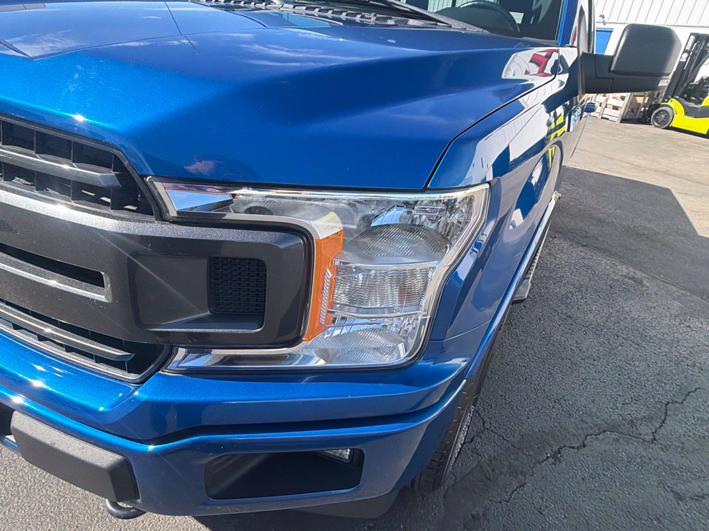 Used 2018 Ford F150 XLT w/ Equipment Group 302A Luxury AWD/4WD image 15