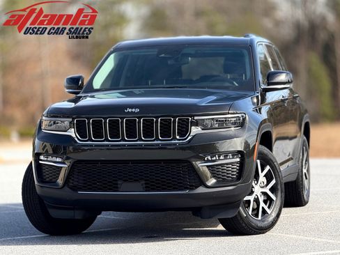 Used 2023 Jeep Grand Cherokee Limited image 1