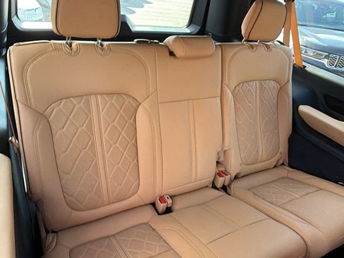 Used 2025 Jeep Grand Wagoneer L Series III AWD/4WD image 22
