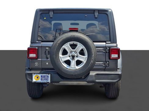Used 2019 Jeep Wrangler Sport AWD/4WD image 5