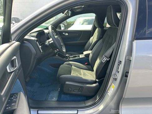 Certified 2023 Volvo XC40 Recharge Plus image 17