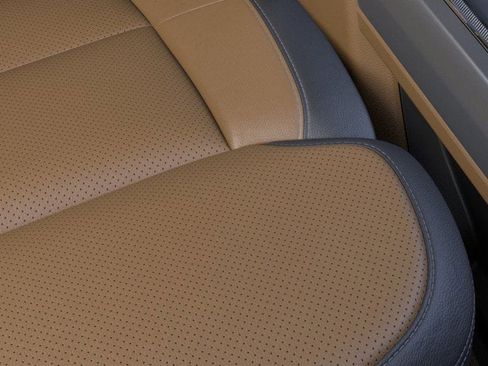 New 2025 Ford F250 Lariat w/ Lariat Ultimate Package image 16