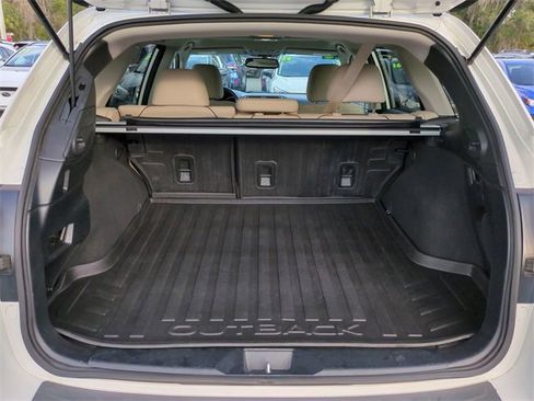Used 2018 Subaru Outback 2.5i Limited w/ Popular Package #2 image 13