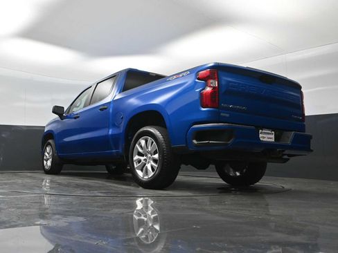 Used 2022 Chevrolet Silverado 1500 Custom AWD/4WD image 22