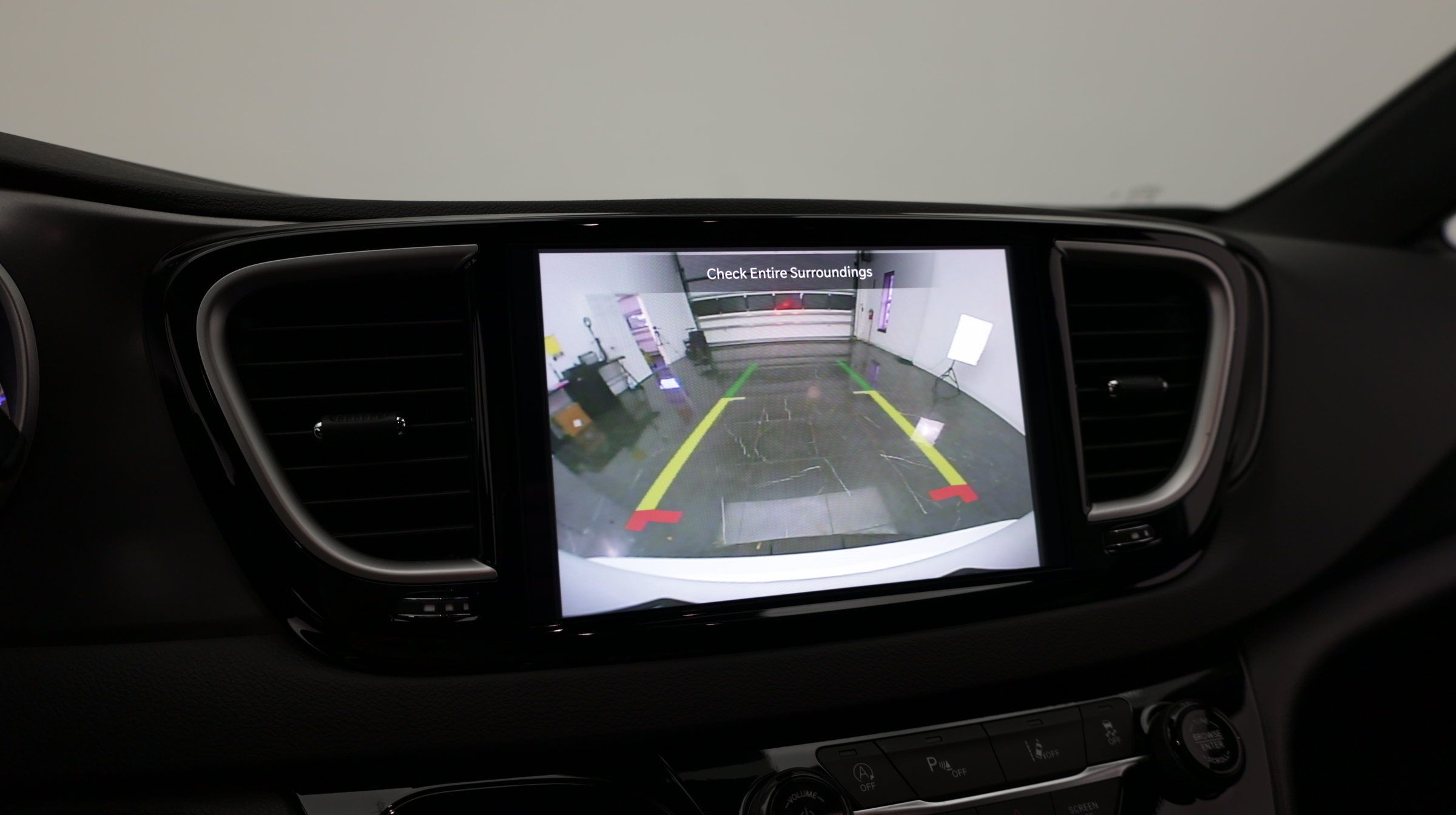 Used 2026 Chrysler Pacifica Select FWD image 26