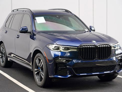 Used 2022 BMW X7 xDrive40i w/ M Sport Package AWD/4WD image 58