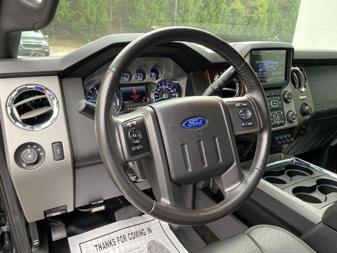 Used 2016 Ford F250 Lariat w/ Lariat Ultimate Package AWD/4WD image 17