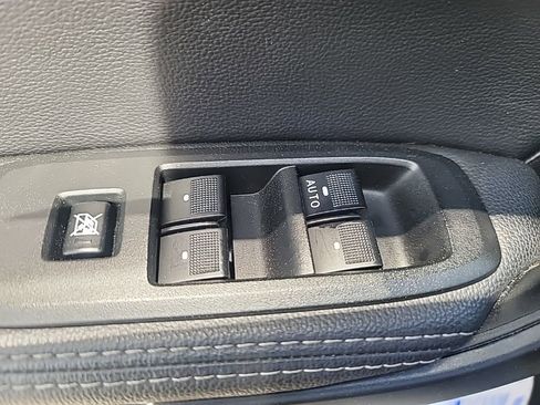 Used 2021 Ford Ranger Lariat w/ Equipment Group 501A High image 13