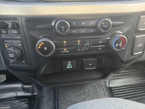 Used 2023 Ford F350 XLT w/ 360-Degree Camera Package image 15