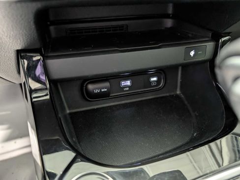 Certified 2024 Kia Seltos SX w/ SX Sunroof Package AWD/4WD image 34