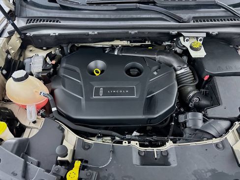 Used 2017 Lincoln MKC Premiere FWD image 28