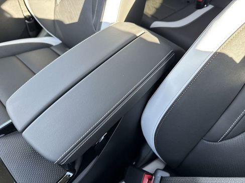 New 2026 Buick Envision Sport Touring image 21