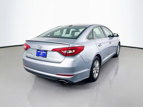 Used 2017 Hyundai Sonata SE FWD image 5