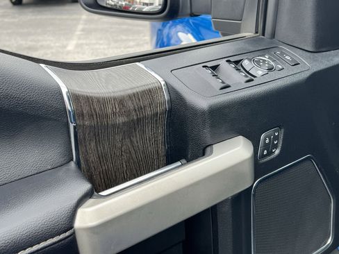 Used 2020 Ford F350 Lariat AWD/4WD image 15