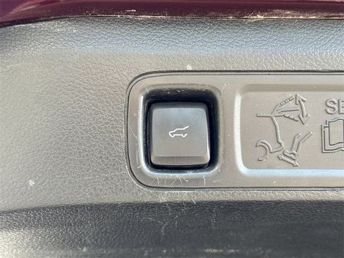 Used 2021 Ford Expedition Max Limited image 22