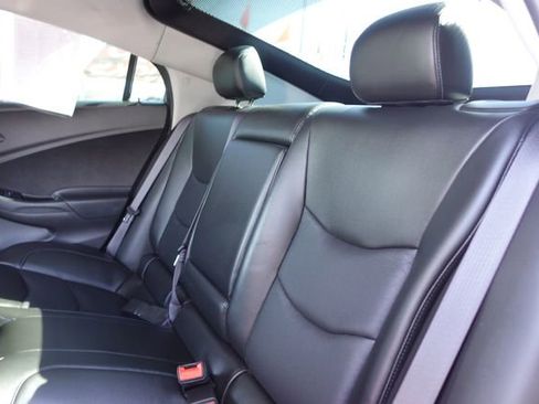 Used 2017 Chevrolet Volt Premier w/ Driver Confidence Package image 24