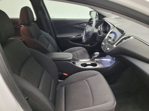 Used 2022 Chevrolet Malibu LT FWD image 21