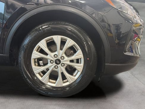 Used 2023 Ford Escape Active AWD/4WD image 30