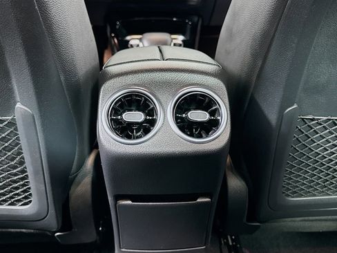 Used 2020 Mercedes-Benz CLA 250 w/ Premium Package image 29