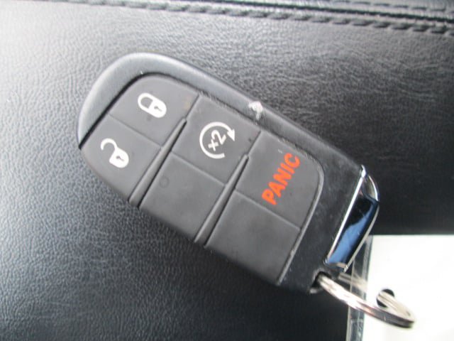 Used 2025 Jeep Compass Limited AWD/4WD image 21
