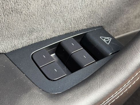 Used 2026 Tesla Model Y AWD image 27