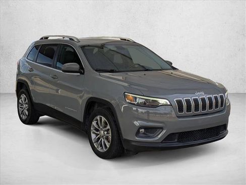 Used 2020 Jeep Cherokee Latitude Plus w/ Cold Weather Group image 3