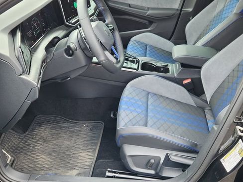 Certified 2025 Volkswagen Golf R Black Edition image 7