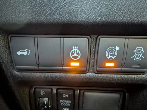 Used 2019 Nissan Armada Platinum w/ Captain's Chairs Package image 35