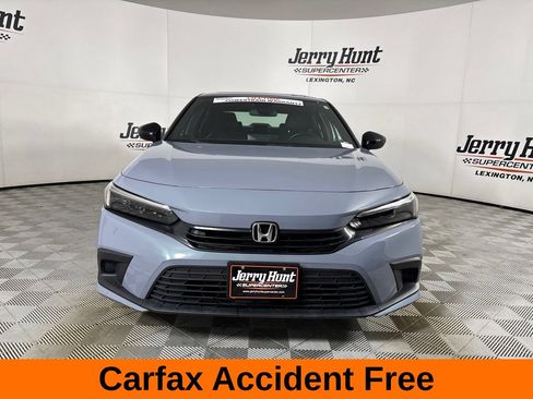 Used 2024 Honda Civic Sport image 3