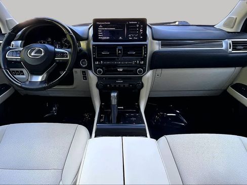 Used 2023 Lexus GX 460 Premium w/ Premium Package AWD/4WD image 15