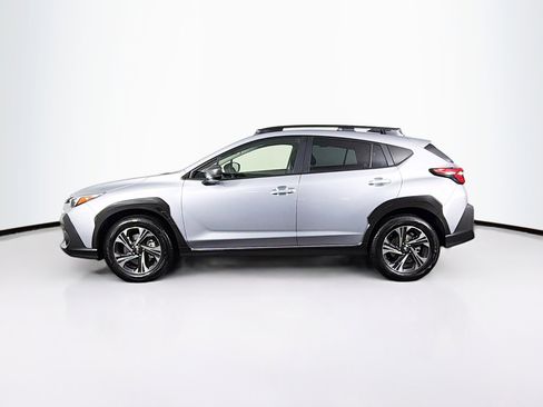 Used 2025 Subaru Crosstrek 2.0i Premium image 5