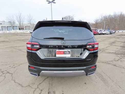 New 2026 Honda Pilot Touring image 5