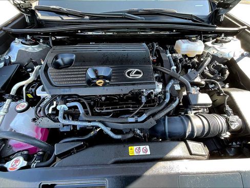 Certified 2024 Lexus ES 300h Ultra Luxury image 31