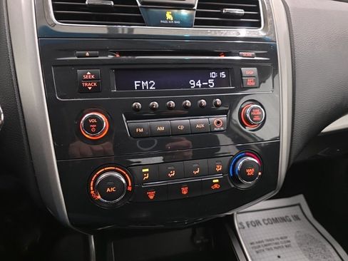 Used 2015 Nissan Altima 2.5 S w/ Power Driver Seat Package image 18