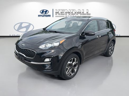 Used 2020 Kia Sportage EX AWD/4WD image 3