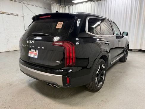 Used 2025 Kia Telluride S AWD/4WD image 5