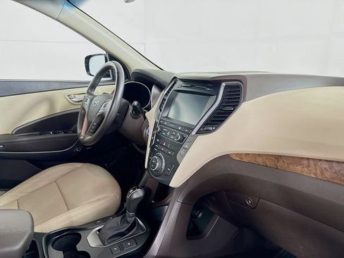 Used 2018 Hyundai Santa Fe Sport w/ 2.4L Tech Package 04 AWD/4WD image 33