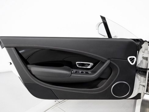 Used 2016 Bentley Continental GT AWD/4WD image 32