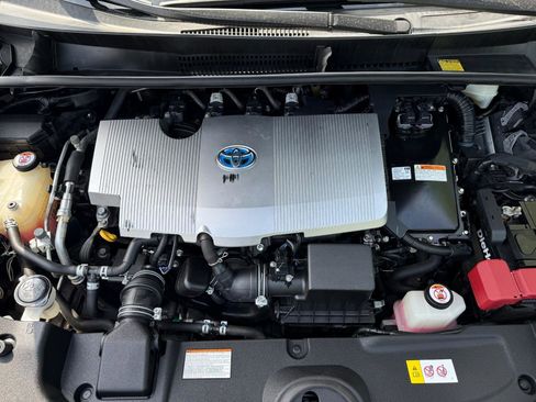 Used 2017 Toyota Prius Four Touring image 21