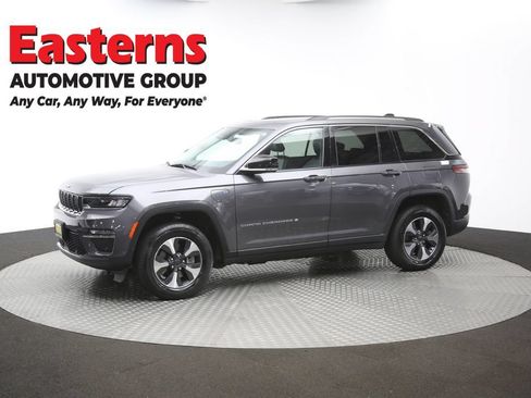 Used 2022 Jeep Grand Cherokee Limited 4xe w/ Luxury Tech Group II AWD/4WD image 62