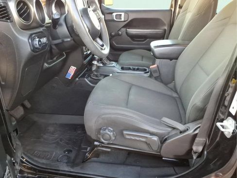 Used 2019 Jeep Wrangler Unlimited Sport AWD/4WD image 16