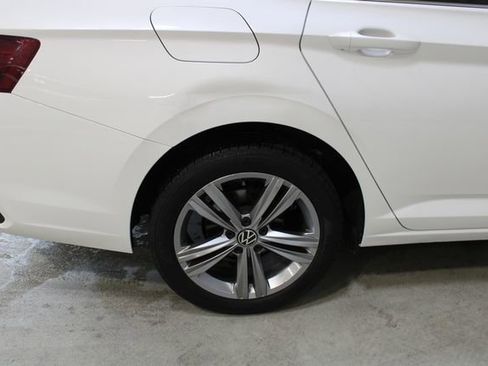 Used 2022 Volkswagen Jetta SE FWD image 27