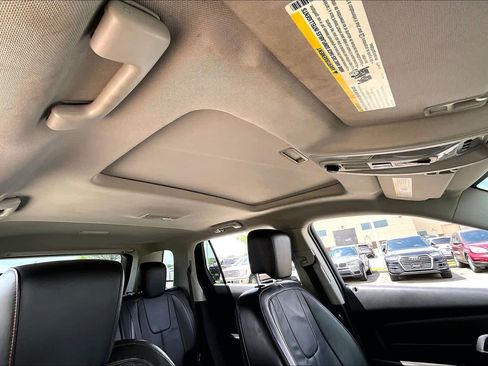 Used 2016 GMC Terrain SLT w/ Open Road Package image 12