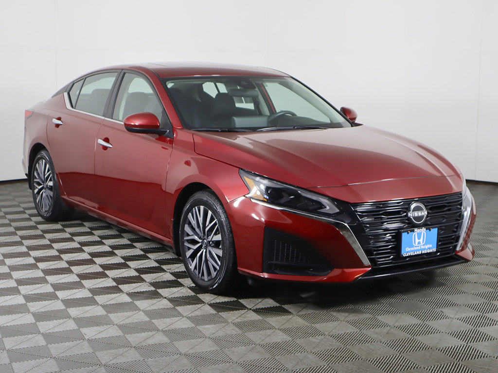 Used 2023 Nissan Altima 2.5 SV w/ SV Premium Package FWD image 56