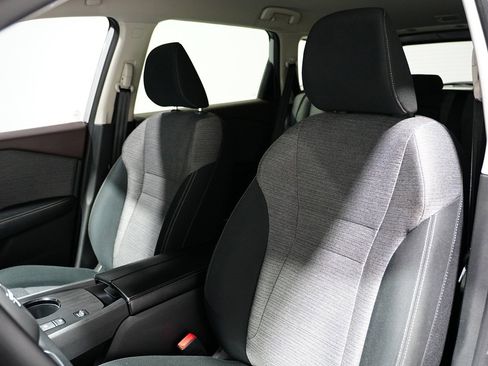 Used 2022 Nissan Rogue SV image 21